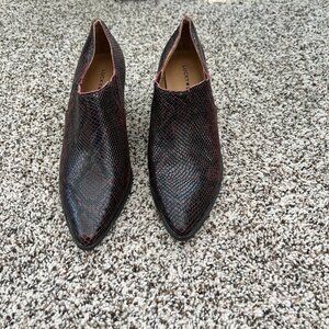 NEW lucky brand leather snake shoes ankle boots women Size 8.5